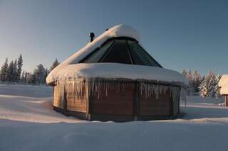 Курортные отели Levi Northern Lights Huts Леви Хижина со стеклянной крышей-5